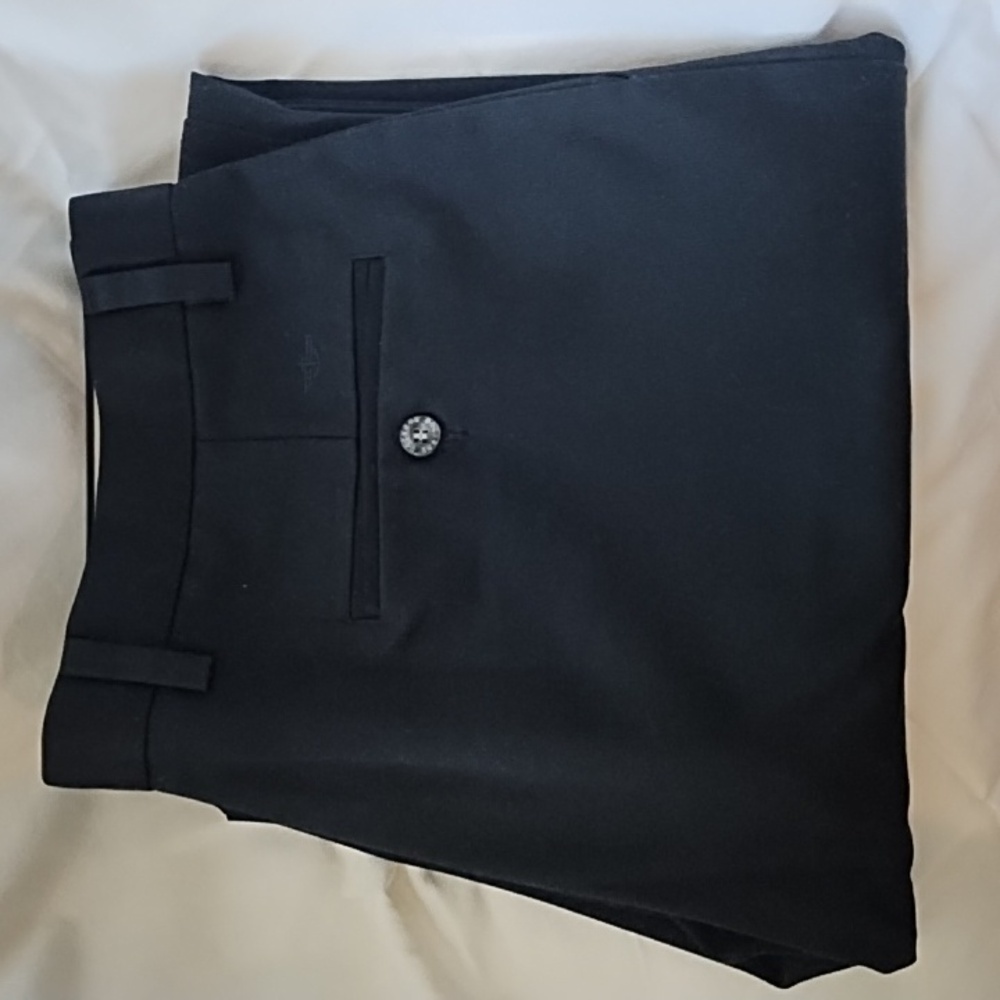 Dockers Men's Flat Front Dress Chinos Black